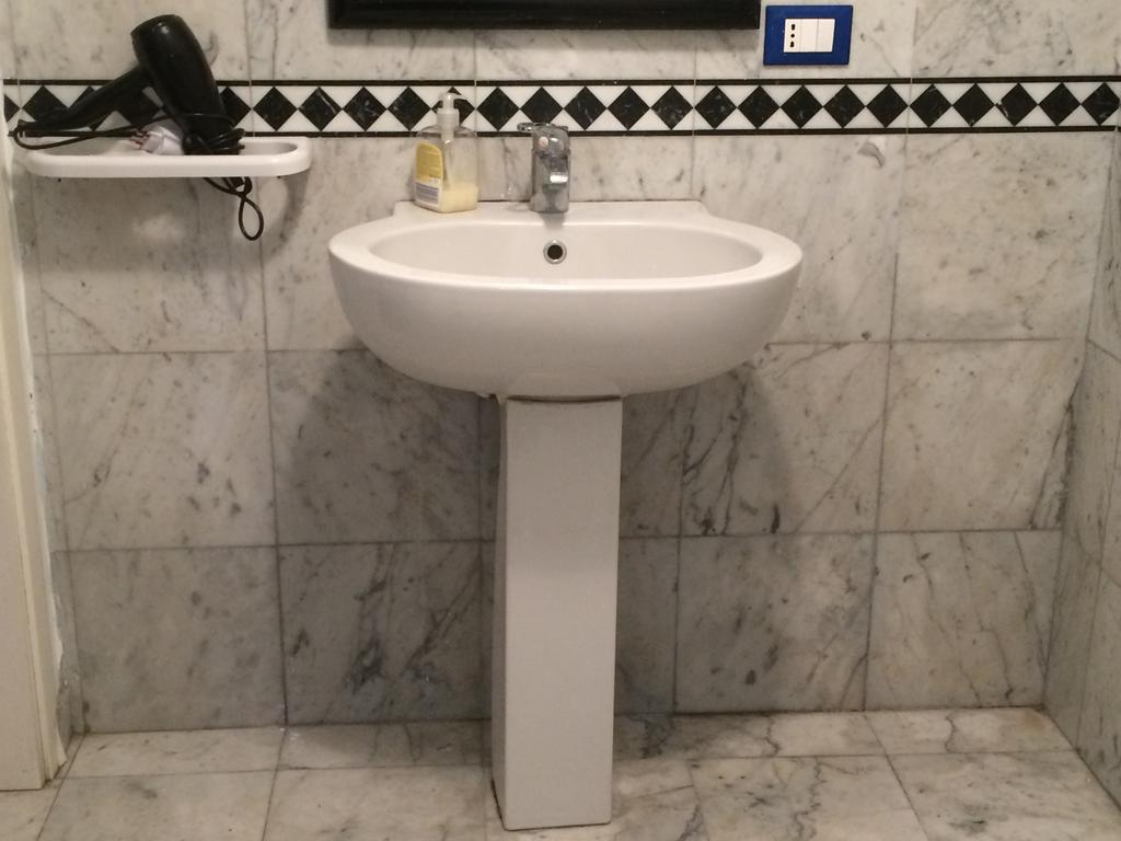 Pisa Rooms For Rent Buitenkant foto